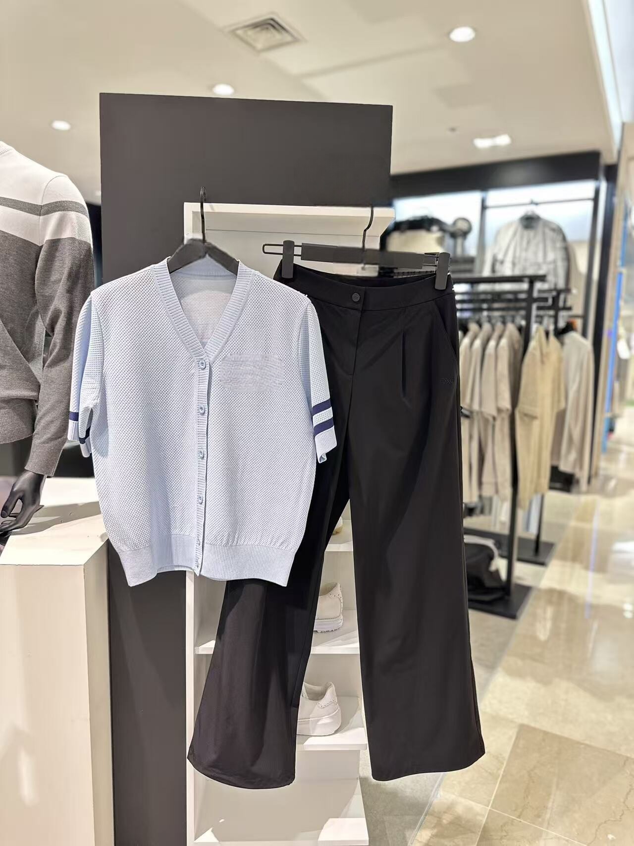 2026 한국 오리지널 여성 골프 넥 컬러 블록 얇은  - Golf Equipment Women 리뷰 및 가격